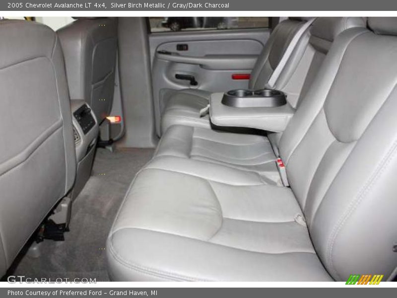 Silver Birch Metallic / Gray/Dark Charcoal 2005 Chevrolet Avalanche LT 4x4