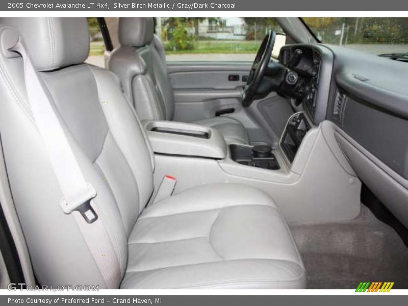 Silver Birch Metallic / Gray/Dark Charcoal 2005 Chevrolet Avalanche LT 4x4
