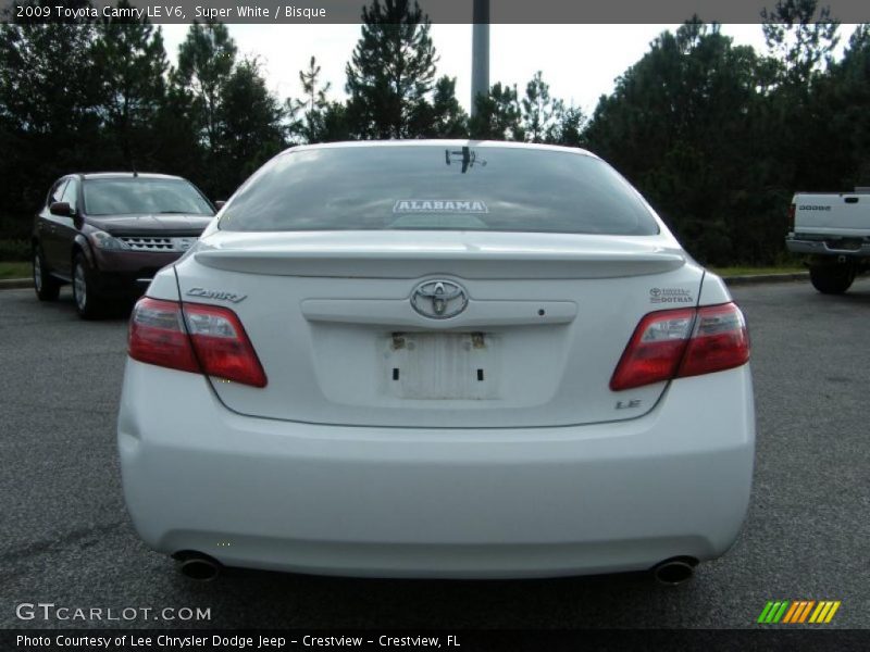 Super White / Bisque 2009 Toyota Camry LE V6