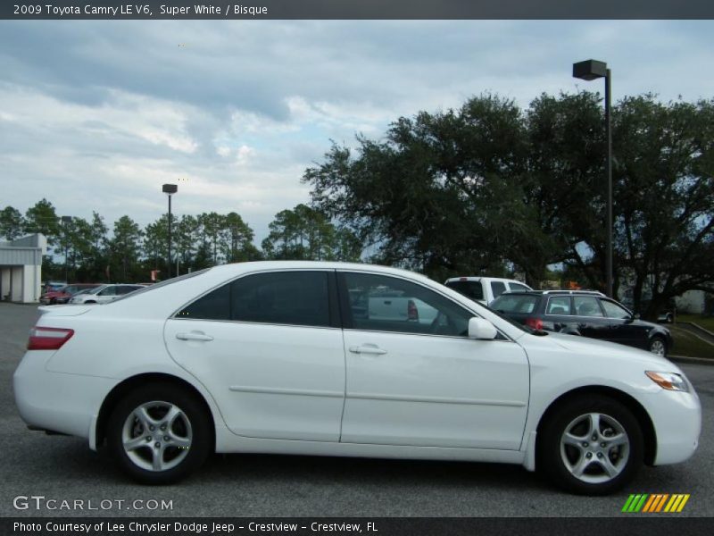 Super White / Bisque 2009 Toyota Camry LE V6
