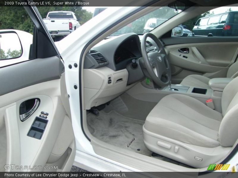 Super White / Bisque 2009 Toyota Camry LE V6