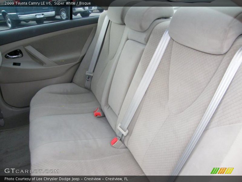 Super White / Bisque 2009 Toyota Camry LE V6