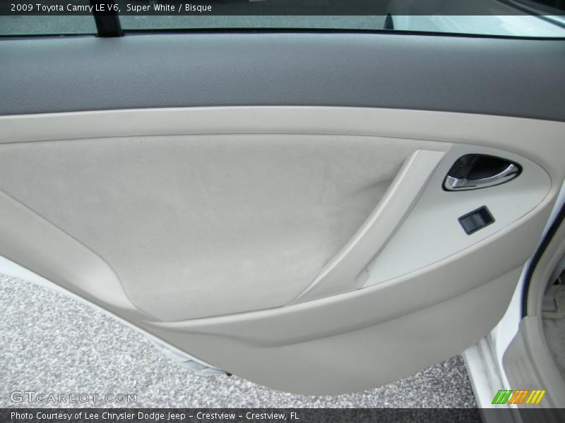 Super White / Bisque 2009 Toyota Camry LE V6