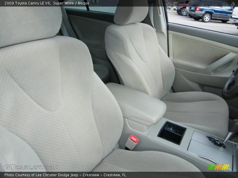 Super White / Bisque 2009 Toyota Camry LE V6