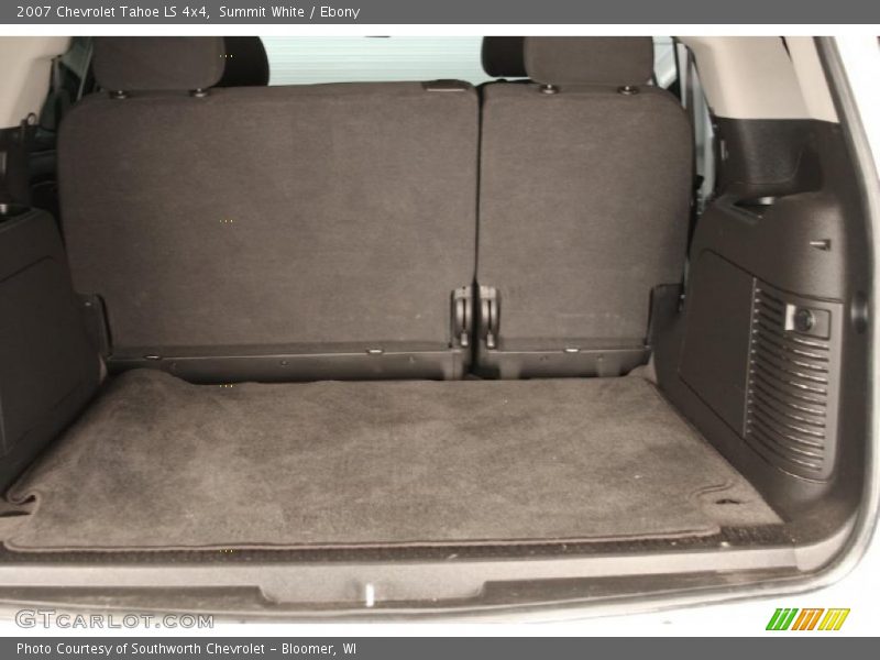  2007 Tahoe LS 4x4 Trunk