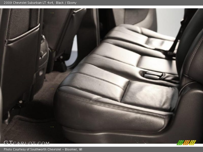 Black / Ebony 2009 Chevrolet Suburban LT 4x4