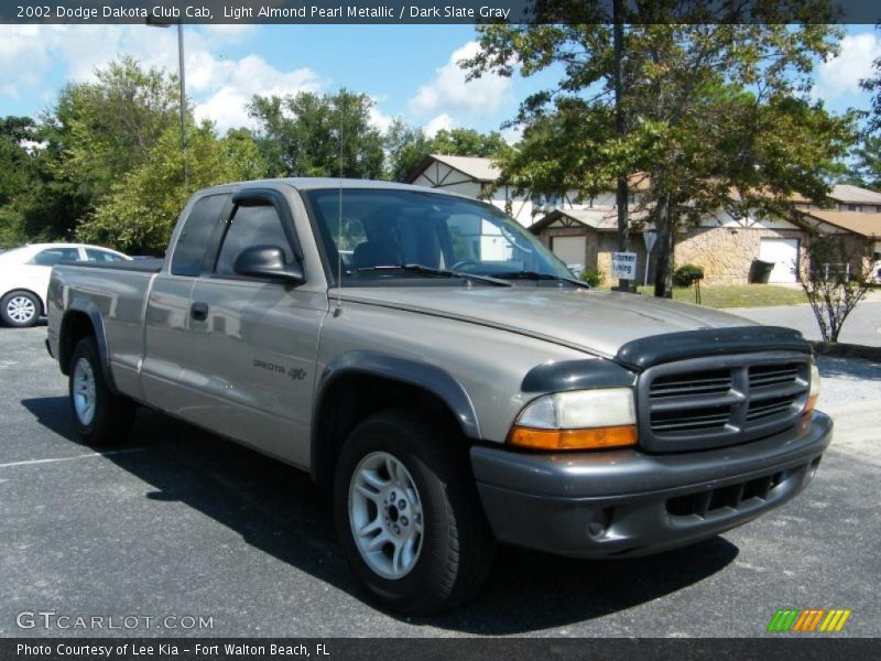  2002 Dakota Club Cab Light Almond Pearl Metallic