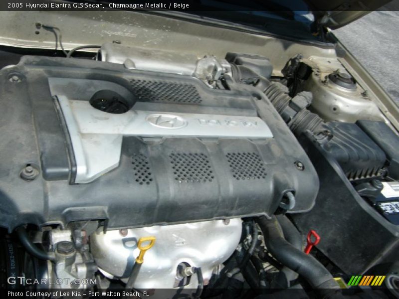 Champagne Metallic / Beige 2005 Hyundai Elantra GLS Sedan