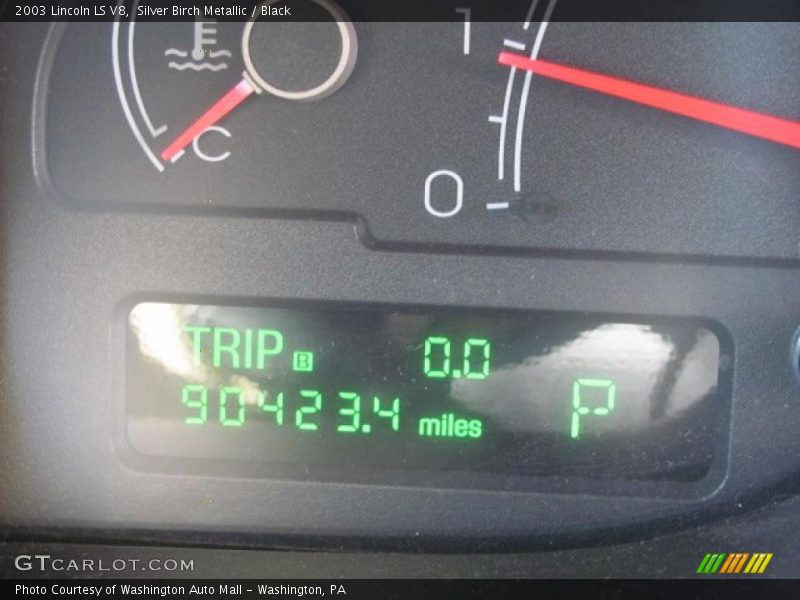Silver Birch Metallic / Black 2003 Lincoln LS V8