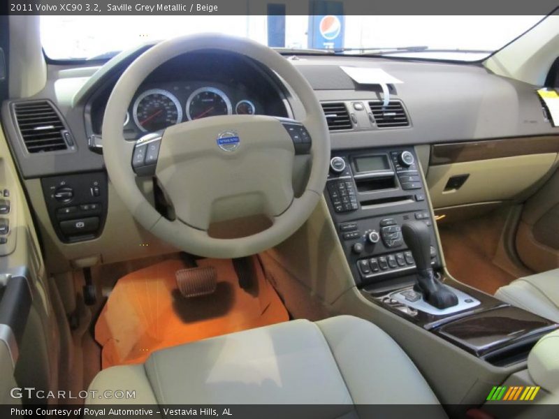 Dashboard of 2011 XC90 3.2