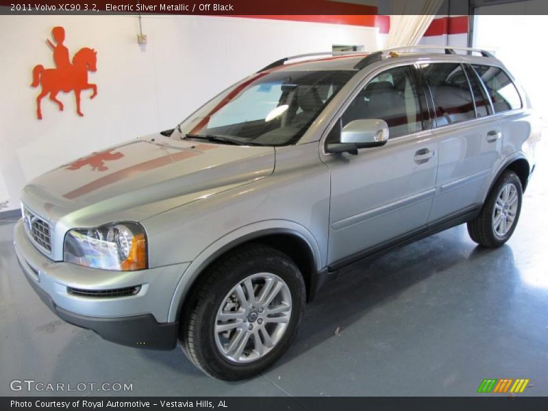 Electric Silver Metallic / Off Black 2011 Volvo XC90 3.2