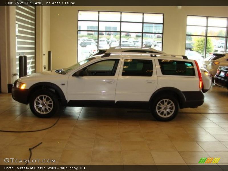 Ice White / Taupe 2006 Volvo XC70 AWD