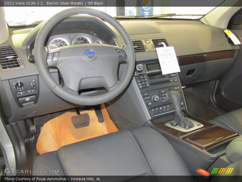 Electric Silver Metallic / Off Black 2011 Volvo XC90 3.2