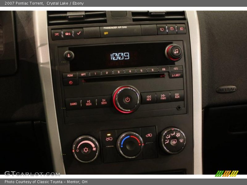 Crystal Lake / Ebony 2007 Pontiac Torrent