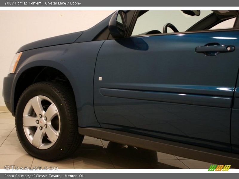 Crystal Lake / Ebony 2007 Pontiac Torrent