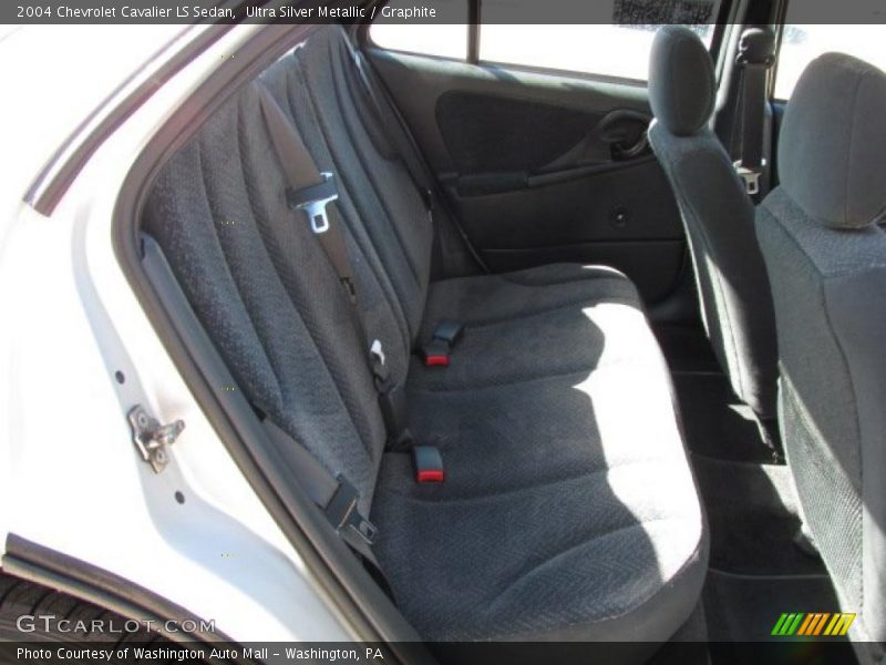  2004 Cavalier LS Sedan Graphite Interior