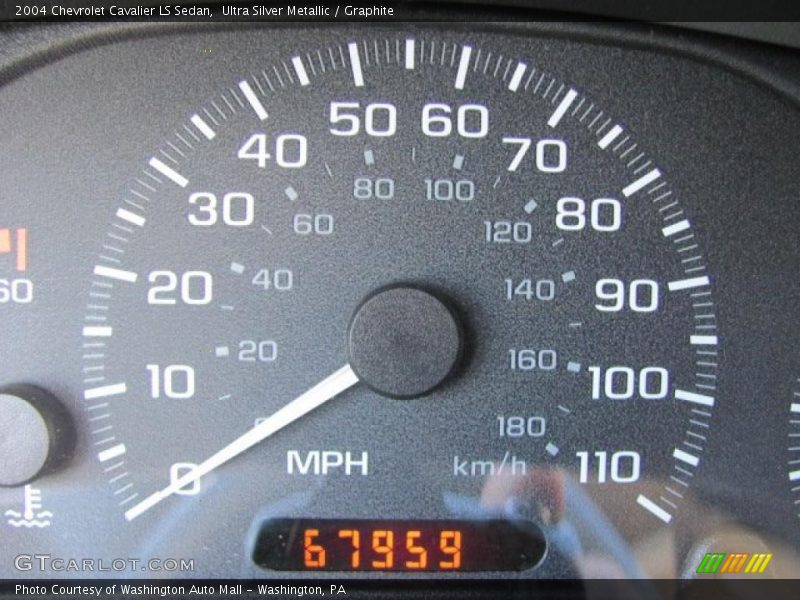 Ultra Silver Metallic / Graphite 2004 Chevrolet Cavalier LS Sedan