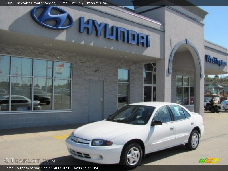 Summit White / Graphite Gray 2005 Chevrolet Cavalier Sedan