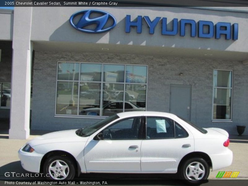 Summit White / Graphite Gray 2005 Chevrolet Cavalier Sedan
