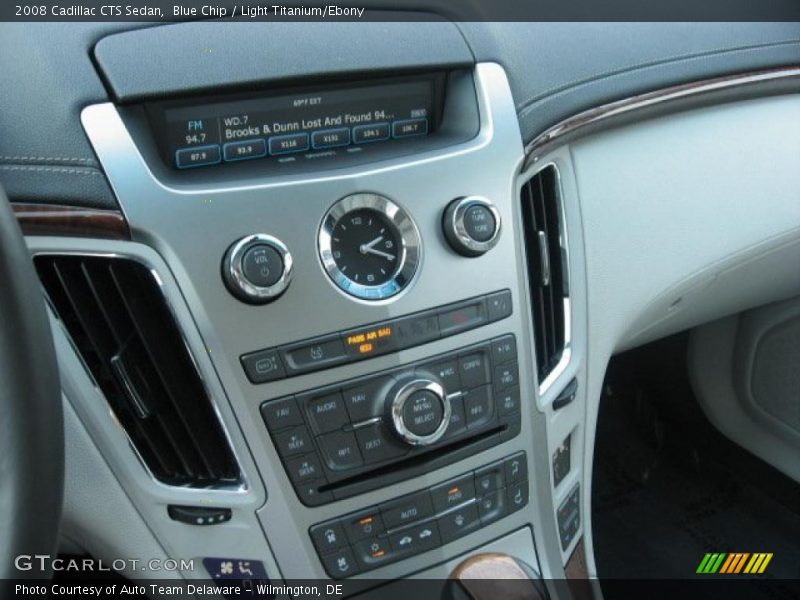 Controls of 2008 CTS Sedan