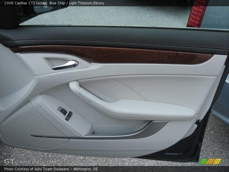  2008 CTS Sedan Light Titanium/Ebony Interior