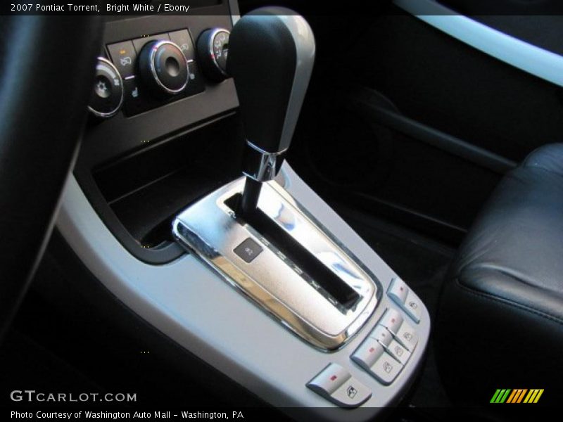 Bright White / Ebony 2007 Pontiac Torrent