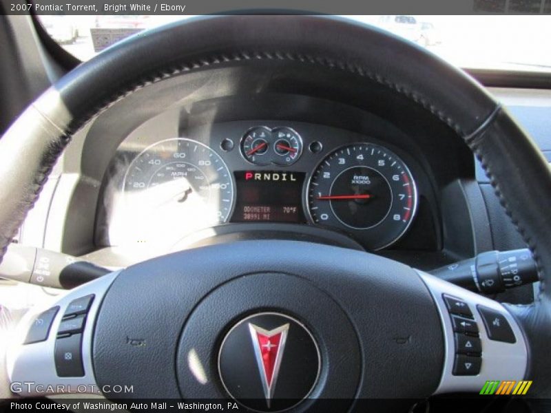 Bright White / Ebony 2007 Pontiac Torrent