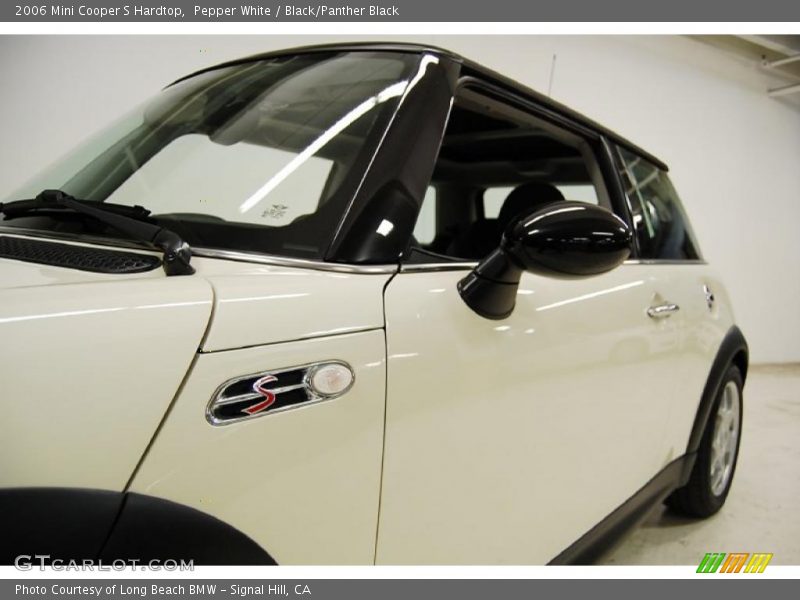 Pepper White / Black/Panther Black 2006 Mini Cooper S Hardtop