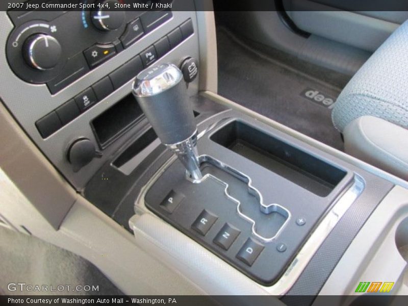 Stone White / Khaki 2007 Jeep Commander Sport 4x4