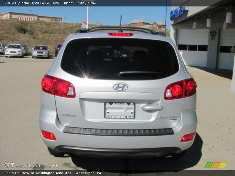 Bright Silver / Gray 2009 Hyundai Santa Fe GLS 4WD