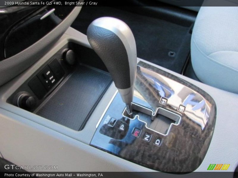 Bright Silver / Gray 2009 Hyundai Santa Fe GLS 4WD