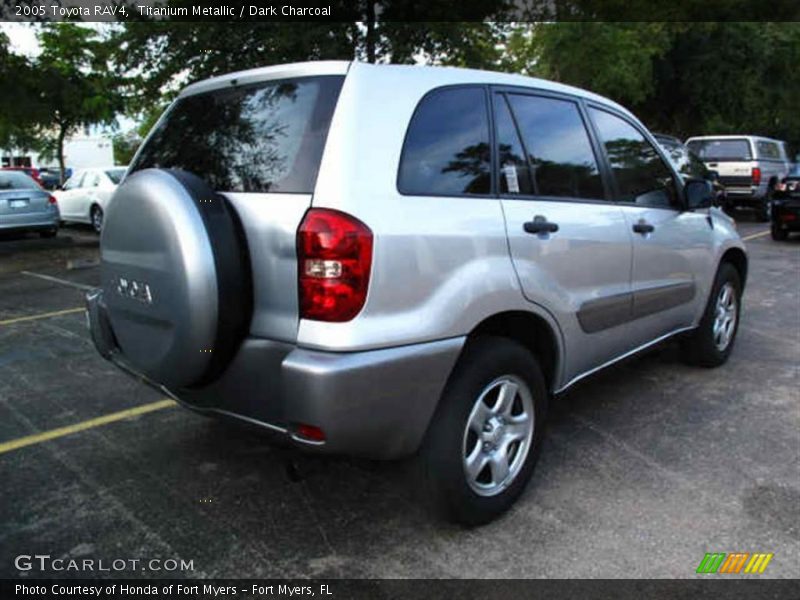 Titanium Metallic / Dark Charcoal 2005 Toyota RAV4