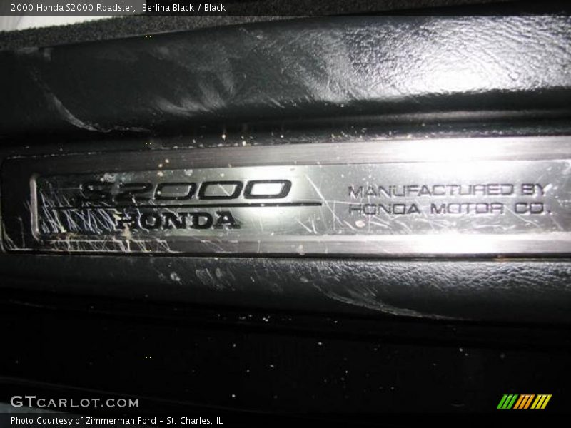 Berlina Black / Black 2000 Honda S2000 Roadster