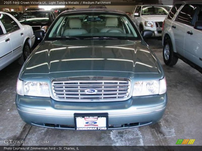 Light Tundra Metallic / Medium Parchment 2005 Ford Crown Victoria LX