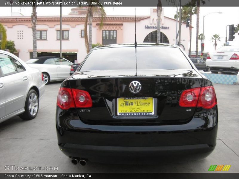 Black / Pure Beige 2007 Volkswagen Jetta Wolfsburg Edition Sedan