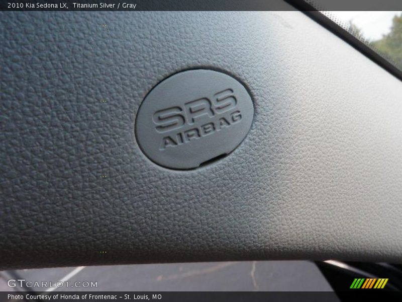 Titanium Silver / Gray 2010 Kia Sedona LX