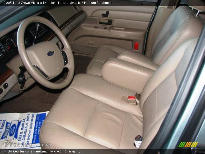 Light Tundra Metallic / Medium Parchment 2005 Ford Crown Victoria LX