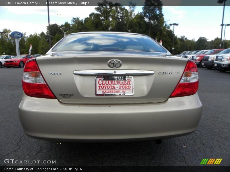 Desert Sand Mica / Taupe 2002 Toyota Camry LE