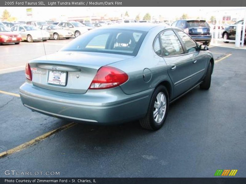 Light Tundra Metallic / Medium/Dark Flint 2005 Ford Taurus SEL