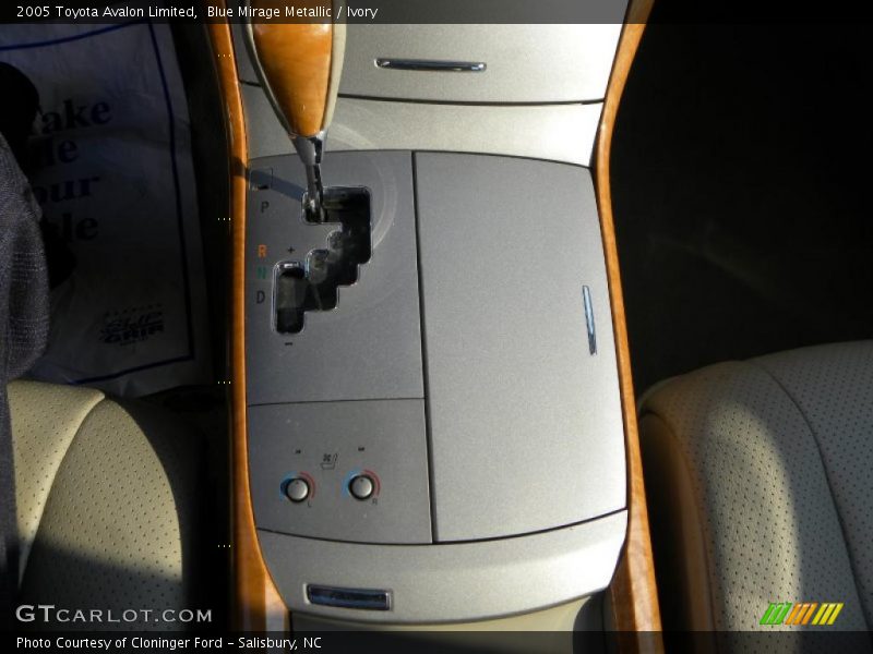 Blue Mirage Metallic / Ivory 2005 Toyota Avalon Limited