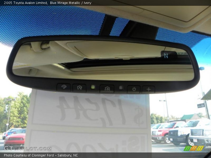 Blue Mirage Metallic / Ivory 2005 Toyota Avalon Limited