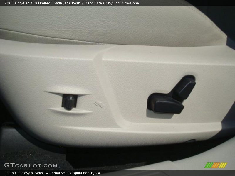 Satin Jade Pearl / Dark Slate Gray/Light Graystone 2005 Chrysler 300 Limited