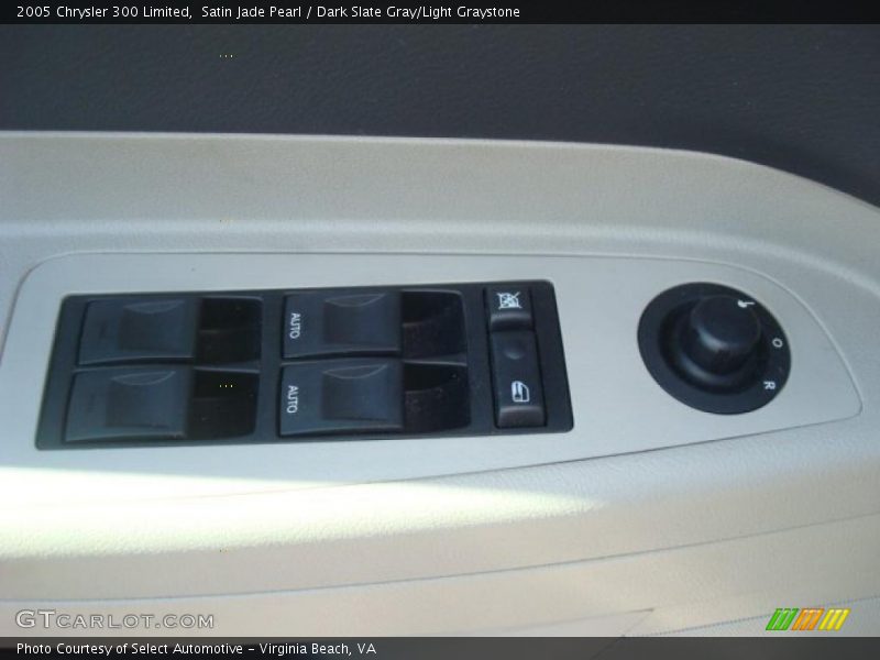 Satin Jade Pearl / Dark Slate Gray/Light Graystone 2005 Chrysler 300 Limited