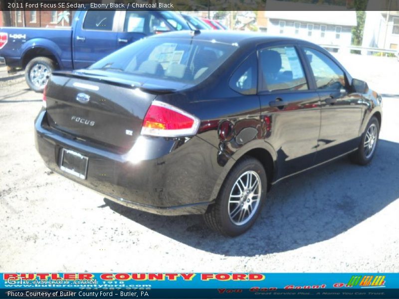 Ebony Black / Charcoal Black 2011 Ford Focus SE Sedan