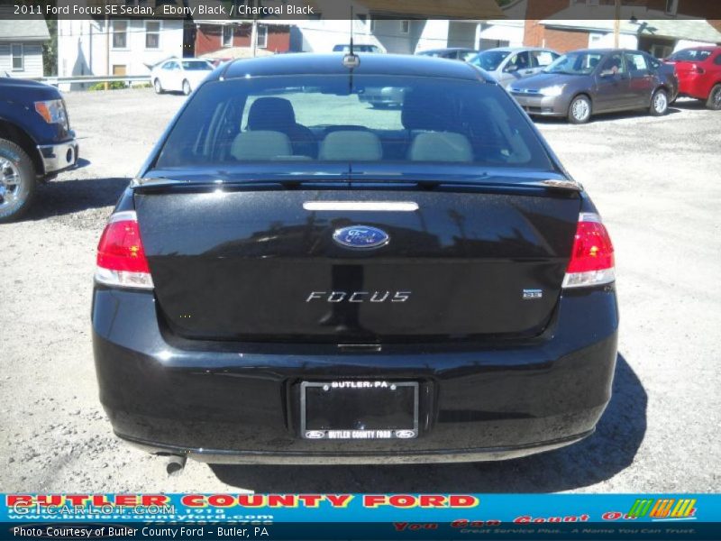Ebony Black / Charcoal Black 2011 Ford Focus SE Sedan
