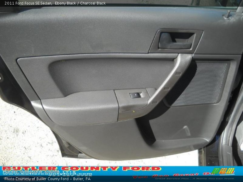 Ebony Black / Charcoal Black 2011 Ford Focus SE Sedan
