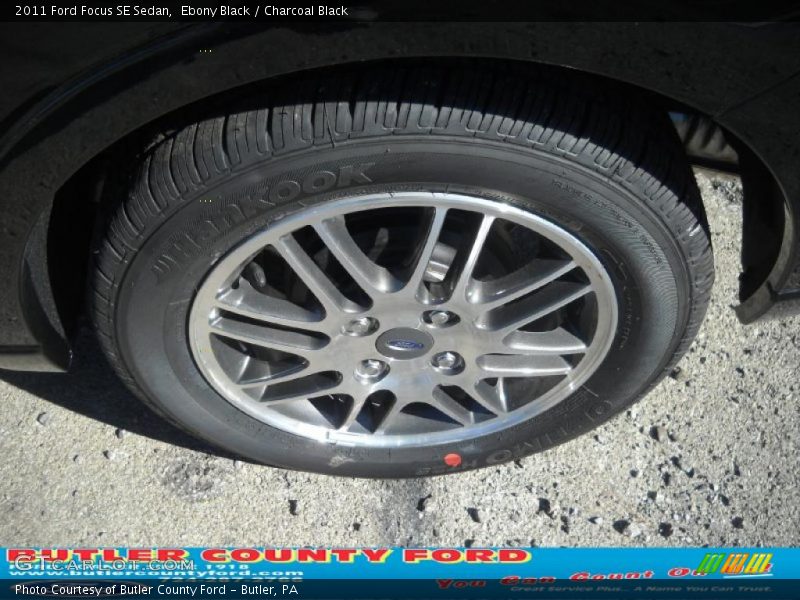 Ebony Black / Charcoal Black 2011 Ford Focus SE Sedan