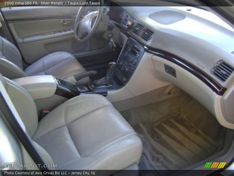 Silver Metallic / Taupe/Light Taupe 2000 Volvo S80 T6