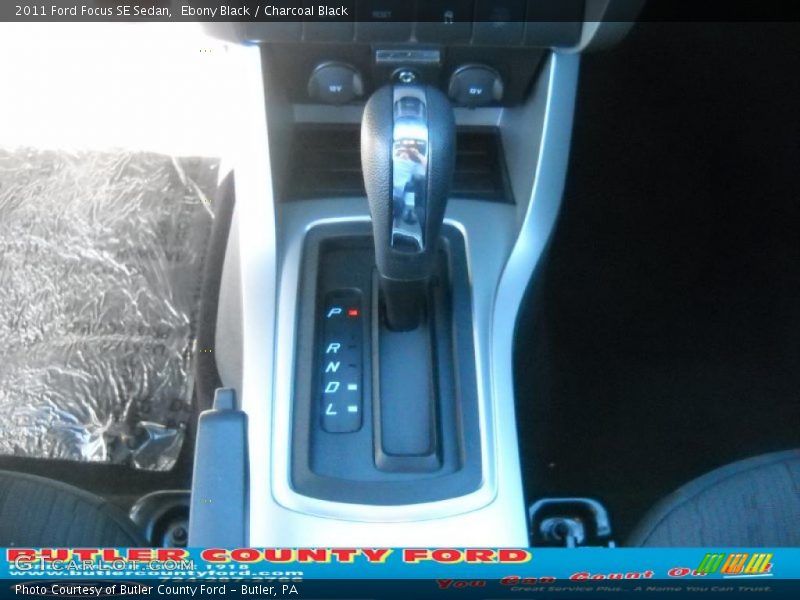 Ebony Black / Charcoal Black 2011 Ford Focus SE Sedan
