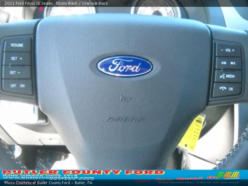 Ebony Black / Charcoal Black 2011 Ford Focus SE Sedan